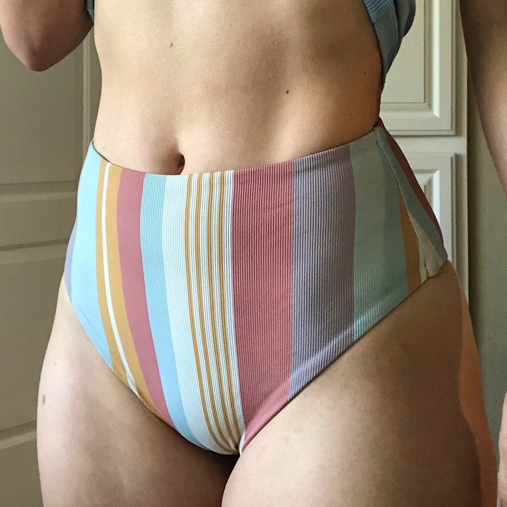 High-waisted Vitamin A Swimsuit Bottoms